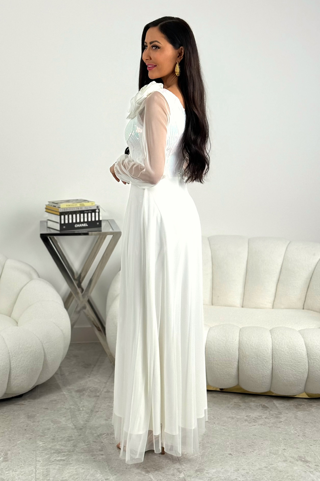 STELLA - ecru tiulowa sukienka maxi z cekinami