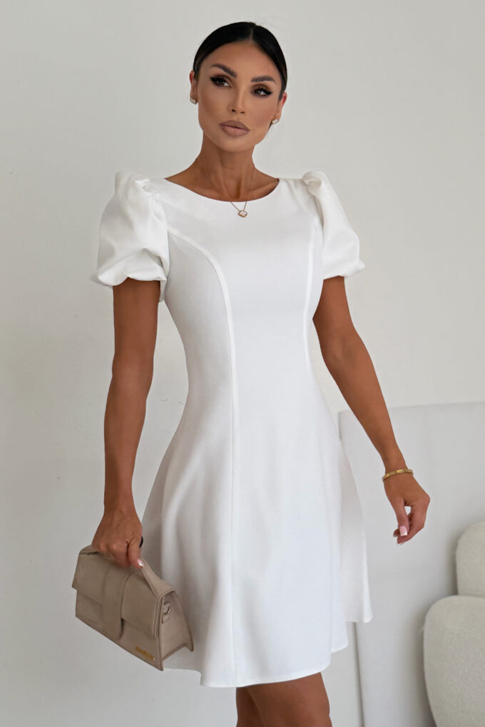 CHANEL – ecru sukienka mini z balonowymi rękawami