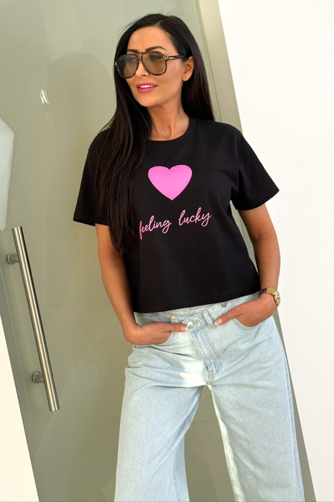 FEELING LUCKY – czarny t-shirt damski oversize z różowym nadrukiem