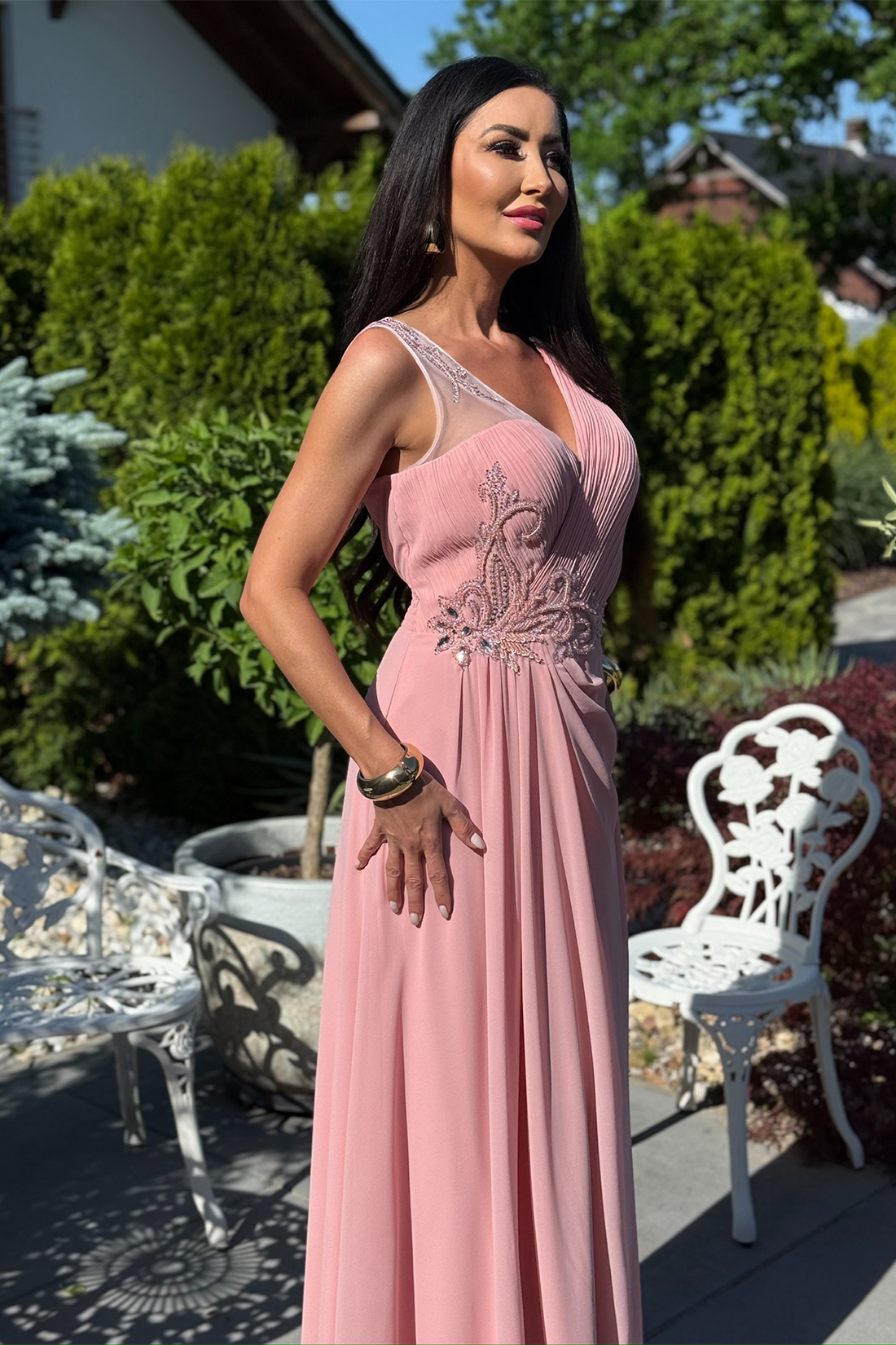 BH5391 - pudrowy róż sukienka maxi plus size zdobiona aplikacją - obrazek 2
